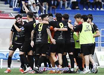 Crea, spreca, soffre, vince: il Canosa si impone per 1-0 sull'U.C. Bisceglie e aggancia la zona play-off