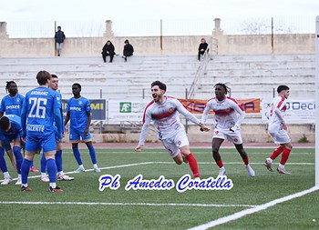 Il Canosa Calcio si regala tre punti coi fiocchi: U.C. Bisceglie sconfitta 3-2 nel big match di giornata